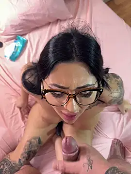 Evafiregirl online show from 11-17-25, 06:17