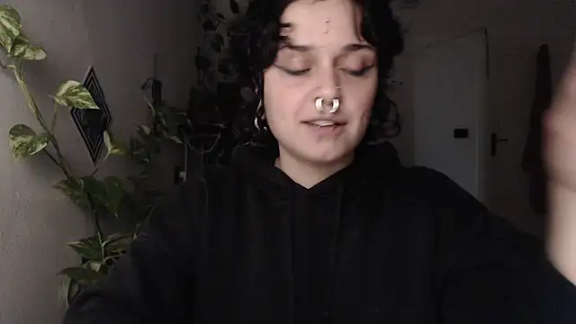 Snapshot of kinkyspirali chatting on 02-08-26, 07:00 kinkyspirali online show from 02-08-26, 07:00