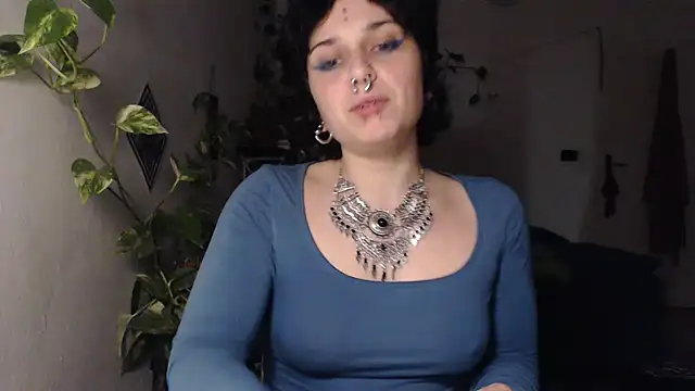 Snapshot of kinkyspirali chatting on 01-17-26, 11:30 kinkyspirali online show from 01-17-26, 11:30