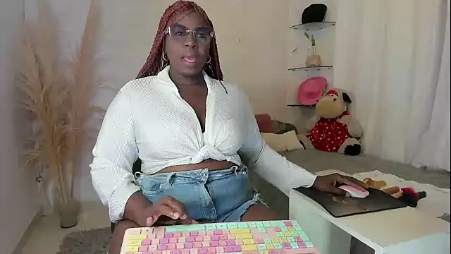 Leslie browm online show from 06-04-26, 09:03