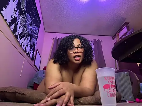 Snapshot of TheeGoddessAset chatting on 02-15-25, 03:42 TheeGoddessAset online show from 02-15-25, 03:42