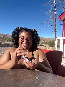 Snapshot of TheeGoddessAset chatting on 10-01-25, 11:19 TheeGoddessAset online show from 10-01-25, 11:19