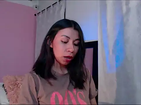 selene gils online show from 10-21-25, 03:39