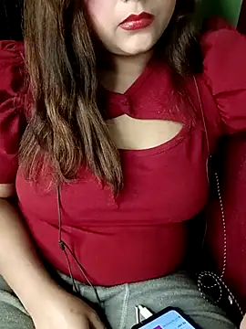 Snapshot of Sexy_Queen6 chatting on 02-24-25, 05:31 Sexy Queen6 online show from 02-24-25, 05:31