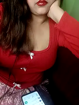 Snapshot of Sexy_Queen6 chatting on 03-08-25, 08:25 Sexy Queen6 online show from 03-08-25, 08:25