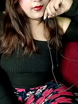 Snapshot of Sexy_Queen6 chatting on 02-13-25, 09:06 Sexy Queen6 online show from 02-13-25, 09:06