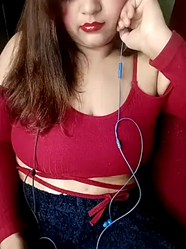 Snapshot of Sexy_Queen6 chatting on 02-23-25, 05:39 Sexy Queen6 online show from 02-23-25, 05:39