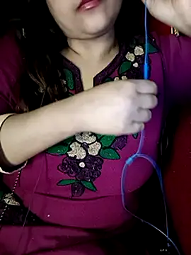 Snapshot of Sexy_Queen6 chatting on 01-27-25, 07:13 Sexy Queen6 online show from 01-27-25, 07:13