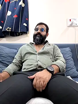 Snapshot of Fun_Guuy chatting on 02-26-26, 06:08 Fun Guuy online show from 02-26-26, 06:08