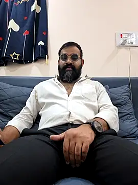 Snapshot of Fun_Guuy chatting on 02-03-26, 02:53 Fun Guuy online show from 02-03-26, 02:53