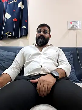 Snapshot of Fun_Guuy chatting on 03-29-26, 04:03 Fun Guuy online show from 03-29-26, 04:03