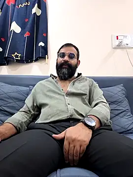 Snapshot of Fun_Guuy chatting on 02-05-26, 11:50 Fun Guuy online show from 02-05-26, 11:50