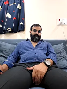 Snapshot of Fun_Guuy chatting on 02-09-26, 05:22 Fun Guuy online show from 02-09-26, 05:22