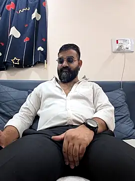 Snapshot of Fun_Guuy chatting on 03-19-26, 03:17 Fun Guuy online show from 03-19-26, 03:17