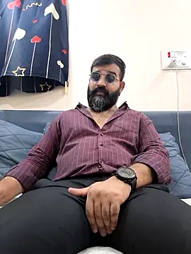 Snapshot of Fun_Guuy chatting on 04-04-26, 07:26 Fun Guuy online show from 04-04-26, 07:26