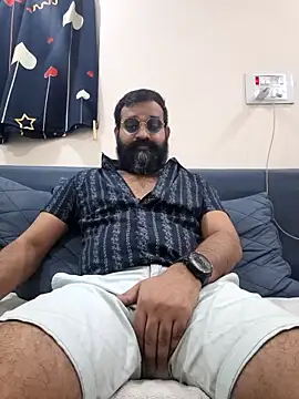 Snapshot of Fun_Guuy chatting on 02-19-26, 04:48 Fun Guuy online show from 02-19-26, 04:48