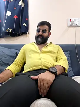 Snapshot of Fun_Guuy chatting on 03-31-26, 11:01 Fun Guuy online show from 03-31-26, 11:01