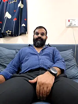 Snapshot of Fun_Guuy chatting on 02-07-26, 06:49 Fun Guuy online show from 02-07-26, 06:49