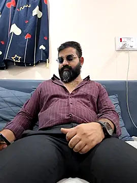 Snapshot of Fun_Guuy chatting on 04-09-26, 06:52 Fun Guuy online show from 04-09-26, 06:52