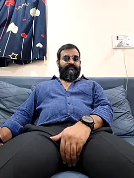 Snapshot of Fun_Guuy chatting on 02-10-26, 06:18 Fun Guuy online show from 02-10-26, 06:18