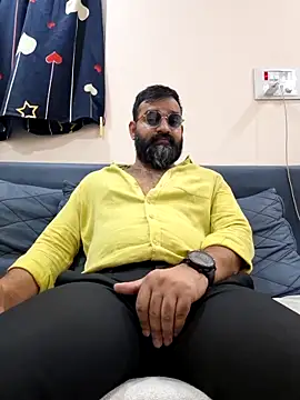 Snapshot of Fun_Guuy chatting on 03-24-26, 03:17 Fun Guuy online show from 03-24-26, 03:17