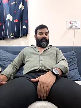 Snapshot of Fun_Guuy chatting on 04-16-26, 05:52 Fun Guuy online show from 04-16-26, 05:52