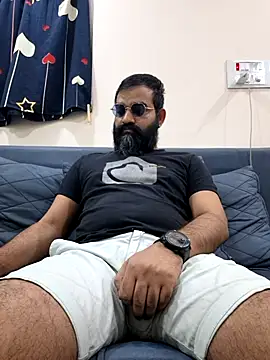 Snapshot of Fun_Guuy chatting on 02-17-26, 07:22 Fun Guuy online show from 02-17-26, 07:22