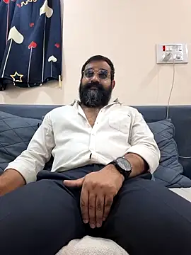 Snapshot of Fun_Guuy chatting on 02-19-26, 03:58 Fun Guuy online show from 02-19-26, 03:58