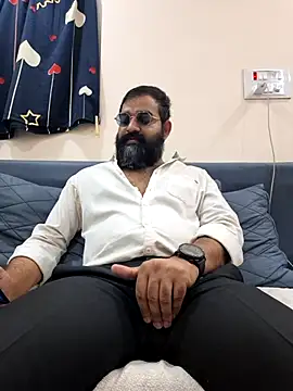 Snapshot of Fun_Guuy chatting on 02-21-26, 03:41 Fun Guuy online show from 02-21-26, 03:41