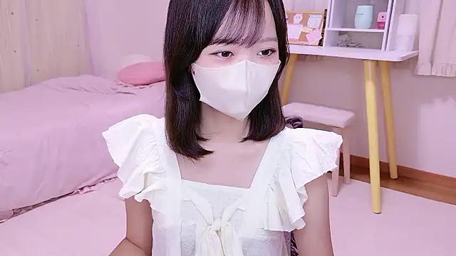 Snapshot of HANApipi chatting on 09-19-25, 11:14 HANApipi online show from 09-19-25, 11:14