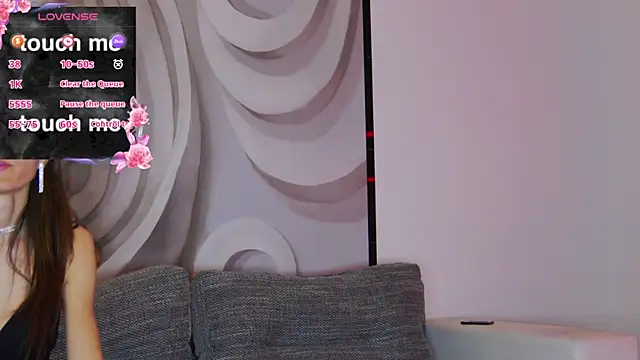 hailey peach online show from 09-19-25, 05:00