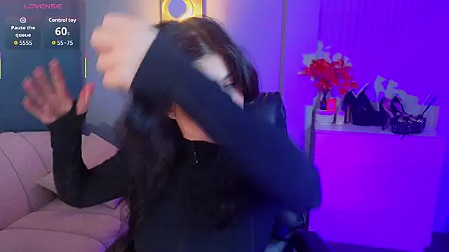 Jenna Adams  online show from 11-07-25, 12:37