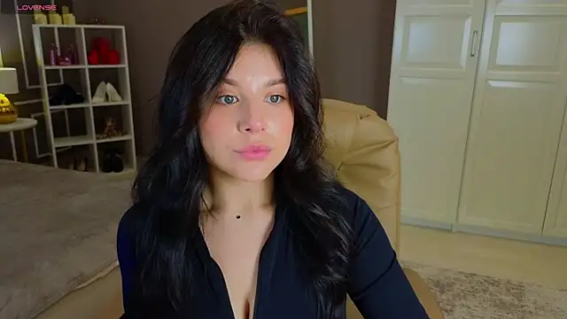 Jenna Adams  online show from 09-18-25, 01:52