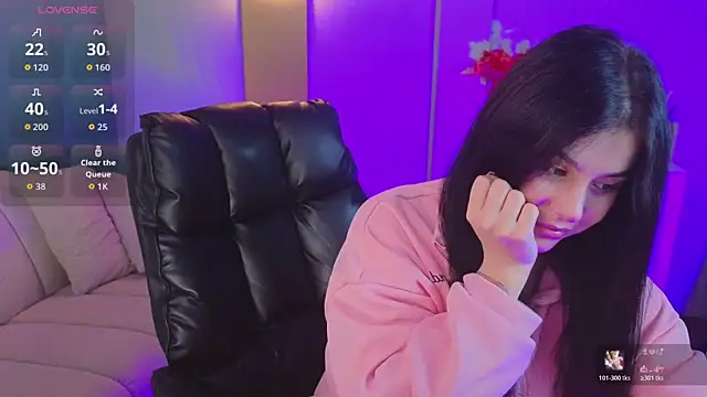 Jenna Adams  online show from 11-08-25, 01:09