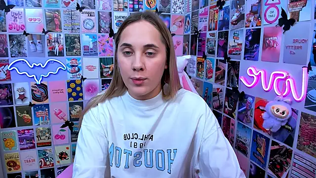 Snapshot of MiaMilas chatting on 10-24-25, 05:34 MiaMilas online show from 10-24-25, 05:34