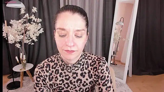 helentasty online show from 03-19-25, 05:08