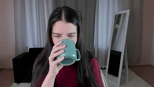 helentasty online show from 10-04-25, 02:24