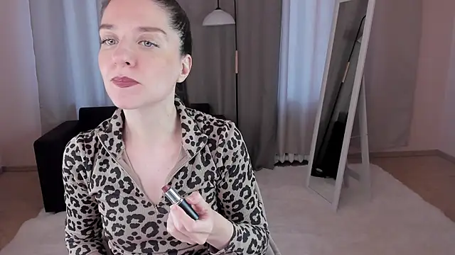 helentasty online show from 09-30-25, 02:50