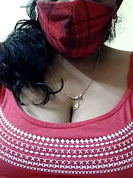 Snapshot of mallu-sumi chatting on 03-20-25, 04:42 mallu-sumi online show from 03-20-25, 04:42