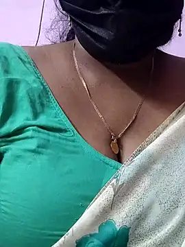 mallu-sumi online show from 03-08-26, 06:22