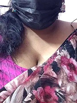 mallu-sumi online show from 12-18-25, 05:17