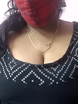 mallu-sumi online show from 10-29-25, 10:36