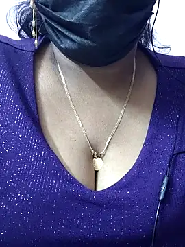 mallu-sumi online show from 04-18-26, 07:07