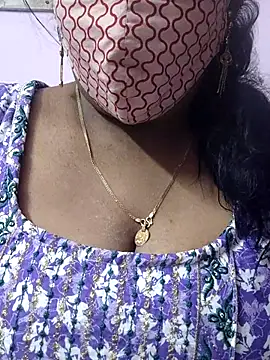 mallu-sumi online show from 06-29-26, 07:13