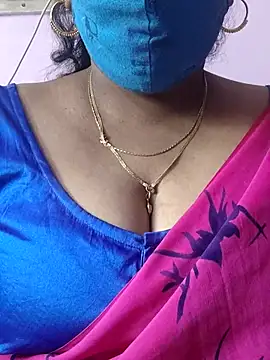 mallu-sumi online show from 10-26-25, 08:04