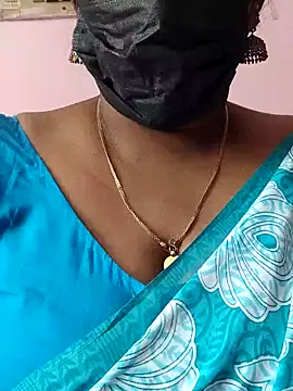 mallu-sumi online show from 04-27-26, 06:44