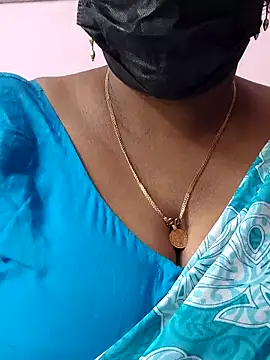 mallu-sumi online show from 04-28-26, 08:41