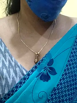 Snapshot of mallu-sumi chatting on 03-06-25, 06:26 mallu-sumi online show from 03-06-25, 06:26