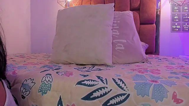 kristakinnky online show from 10-04-25, 01:34