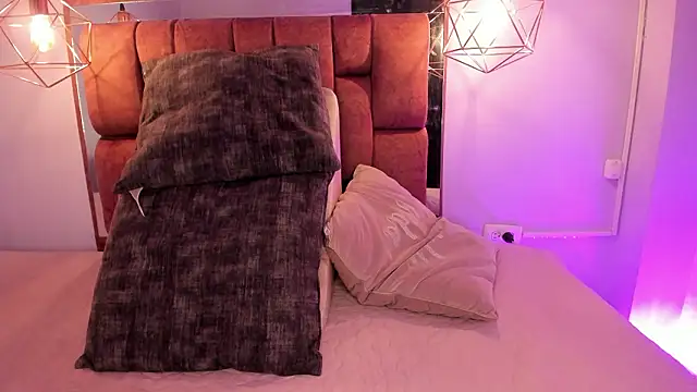 kristakinnky online show from 02-24-26, 11:44